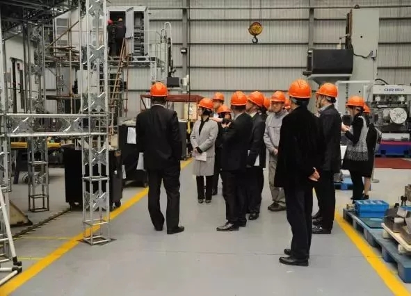 高端拉床,专用机床,内拉床,外拉床,数控机床,自动化生产线,工业机器人,拉床,拉刀,自动化
