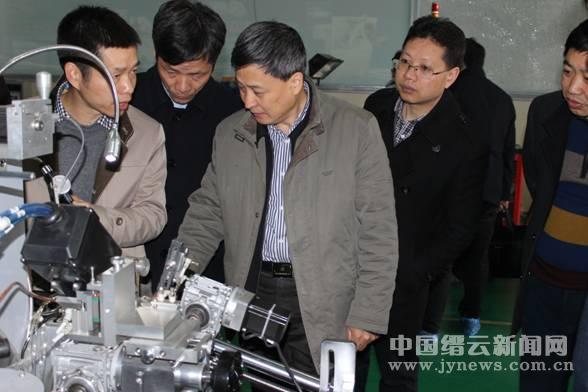 高端拉床,专用机床,内拉床,外拉床,数控机床,自动化生产线,工业机器人,拉床,拉刀,自动化