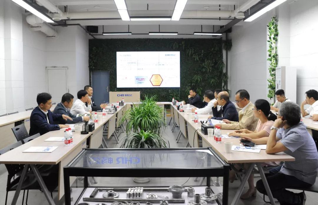 高端拉床,专用机床,内拉床,外拉床,数控机床,自动化生产线,工业机器人,拉床,拉刀,自动化