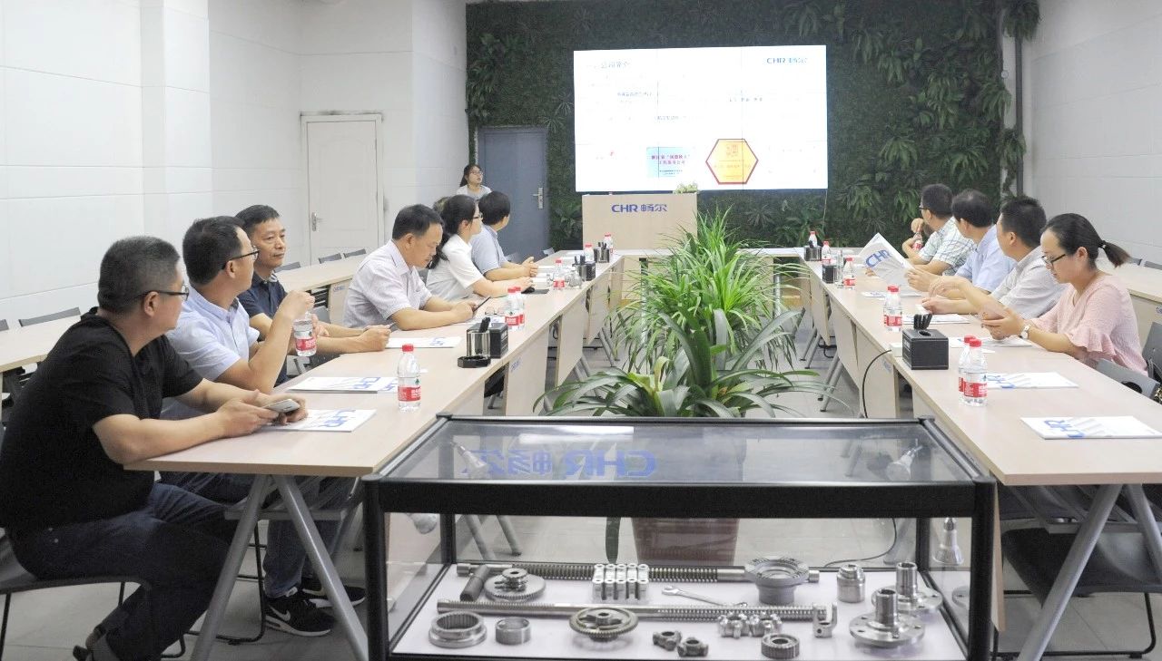 高端拉床,专用机床,内拉床,外拉床,数控机床,自动化生产线,工业机器人,拉床,拉刀,自动化