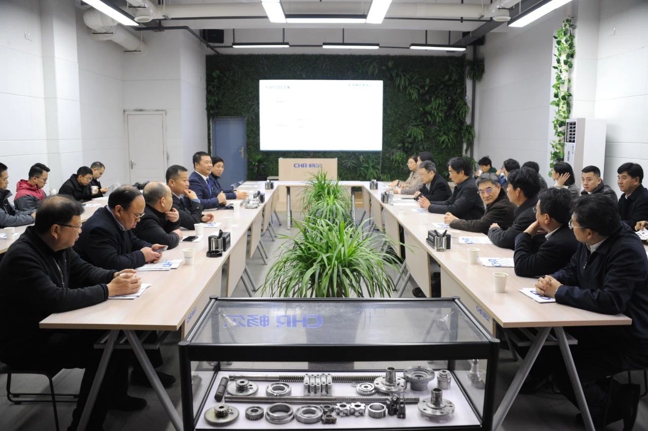 高端拉床,专用机床,内拉床,外拉床,数控机床,自动化生产线,工业机器人,拉床,拉刀,自动化