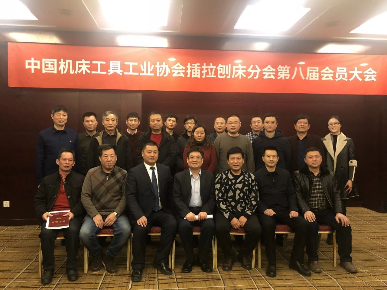 高端拉床,专用机床,内拉床,外拉床,数控机床,自动化生产线,工业机器人,拉床,拉刀,自动化
