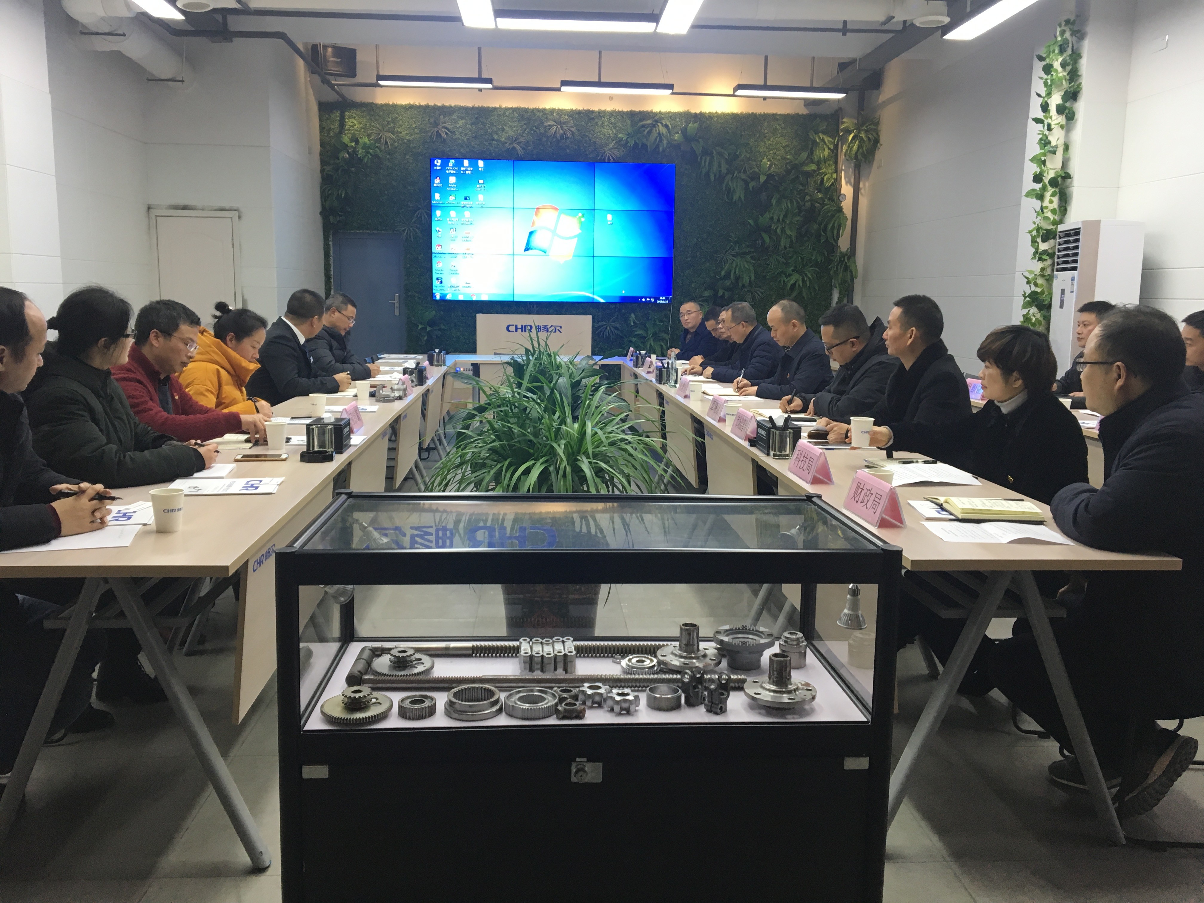 高端拉床,专用机床,内拉床,外拉床,数控机床,自动化生产线,工业机器人,拉床,拉刀,自动化