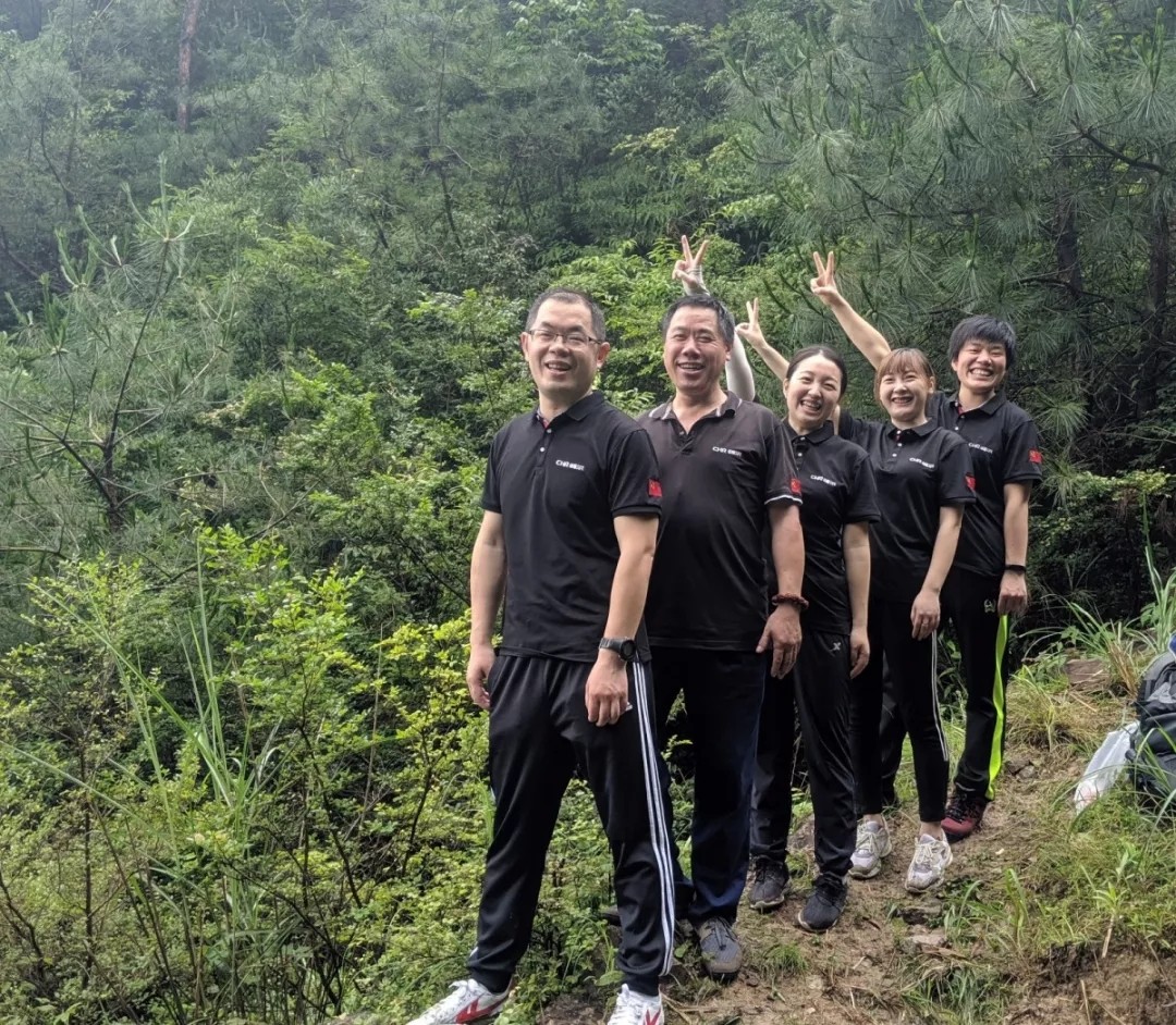 高端拉床,专用机床,内拉床,外拉床,数控机床,自动化生产线,工业机器人,拉床,拉刀,自动化