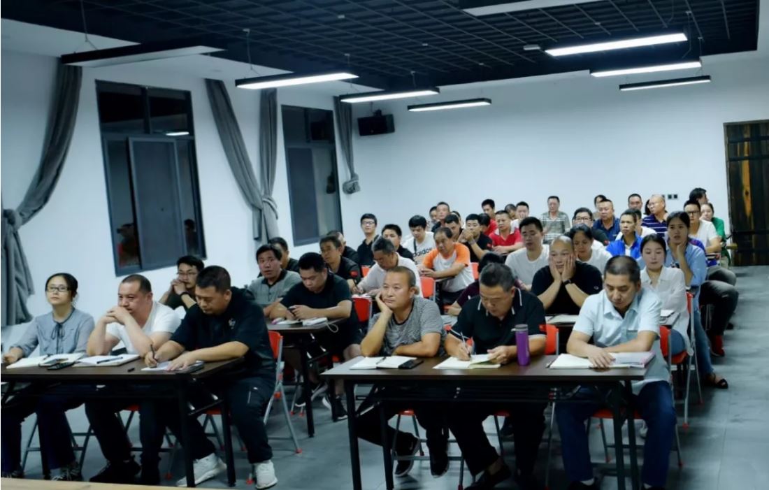 高端拉床,专用机床,内拉床,外拉床,数控机床,自动化生产线,工业机器人,拉床,拉刀,自动化