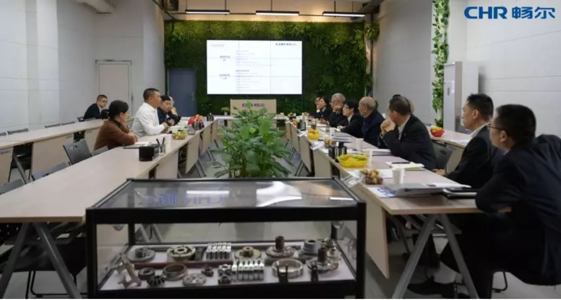 高端拉床,专用机床,内拉床,外拉床,数控机床,自动化生产线,工业机器人,拉床,拉刀,自动化
