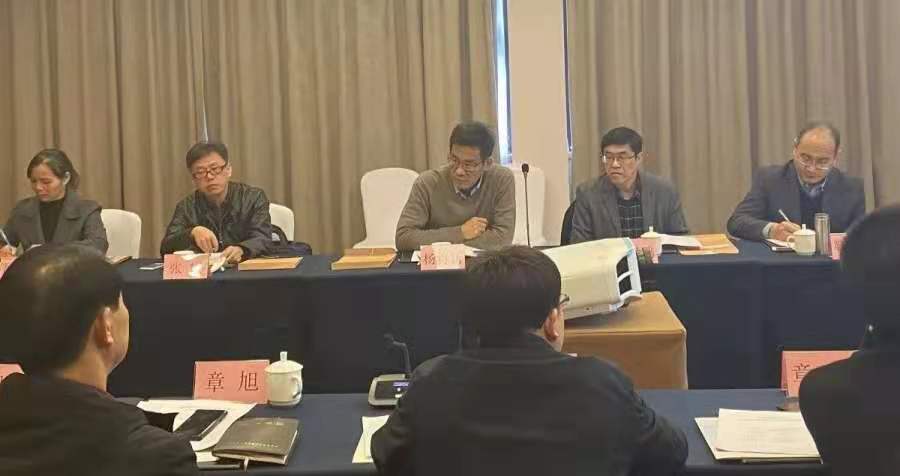 拉床,拉刀,自动化,高端拉床,专用机床,内拉床,外拉床,数控机床,自动化生产线,工业机器人