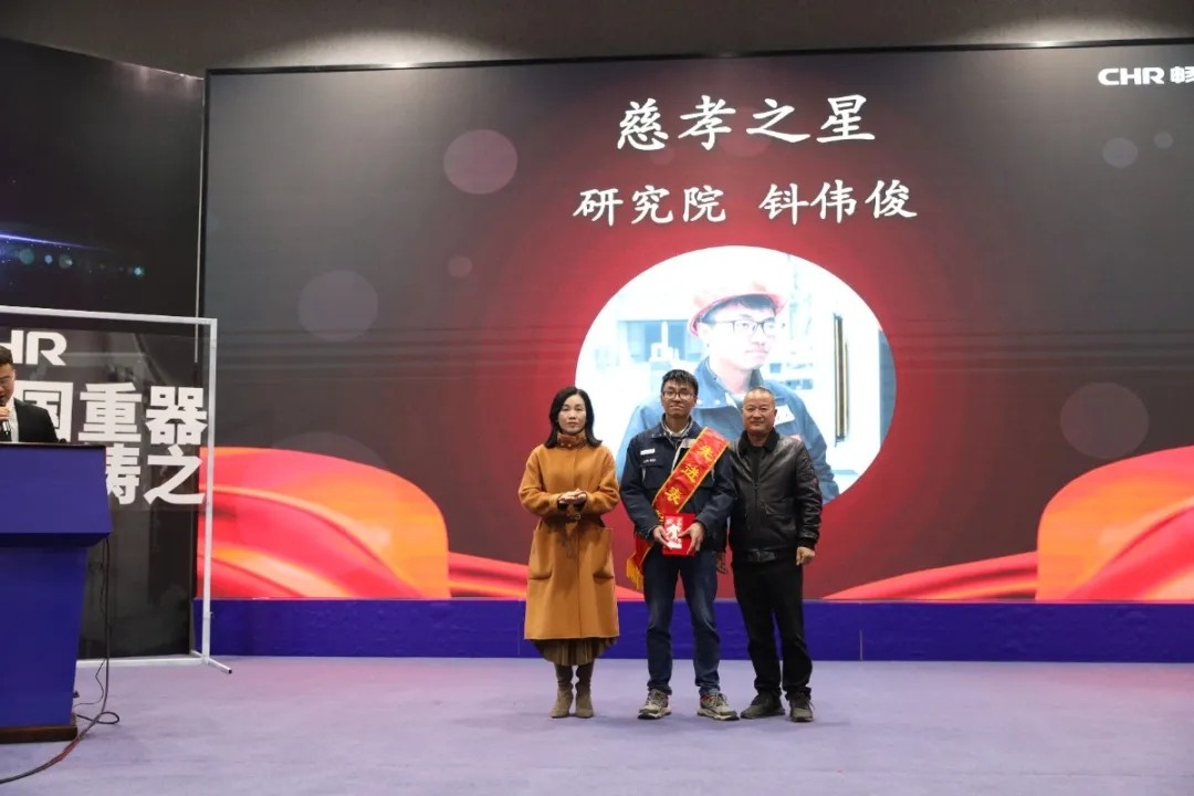 拉床,拉刀,自动化,高端拉床,专用机床,内拉床,外拉床,数控机床,自动化生产线,工业机器人