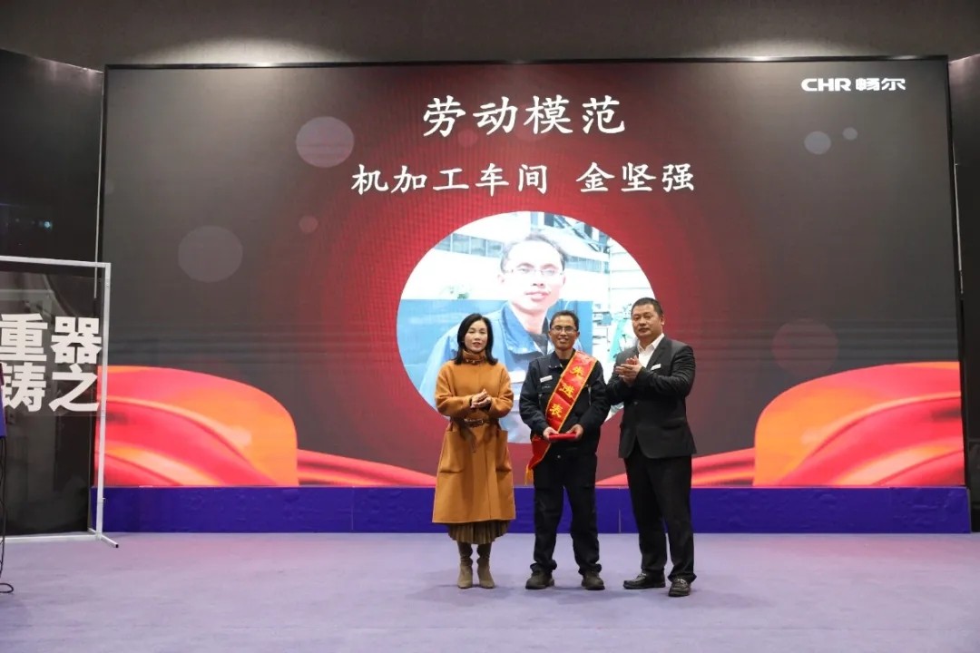 拉床,拉刀,自动化,高端拉床,专用机床,内拉床,外拉床,数控机床,自动化生产线,工业机器人