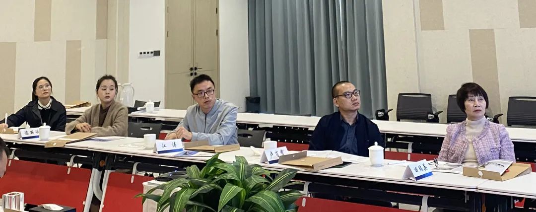 拉床,拉刀,自动化,高端拉床,专用机床,内拉床,外拉床,数控机床,自动化生产线,工业机器人