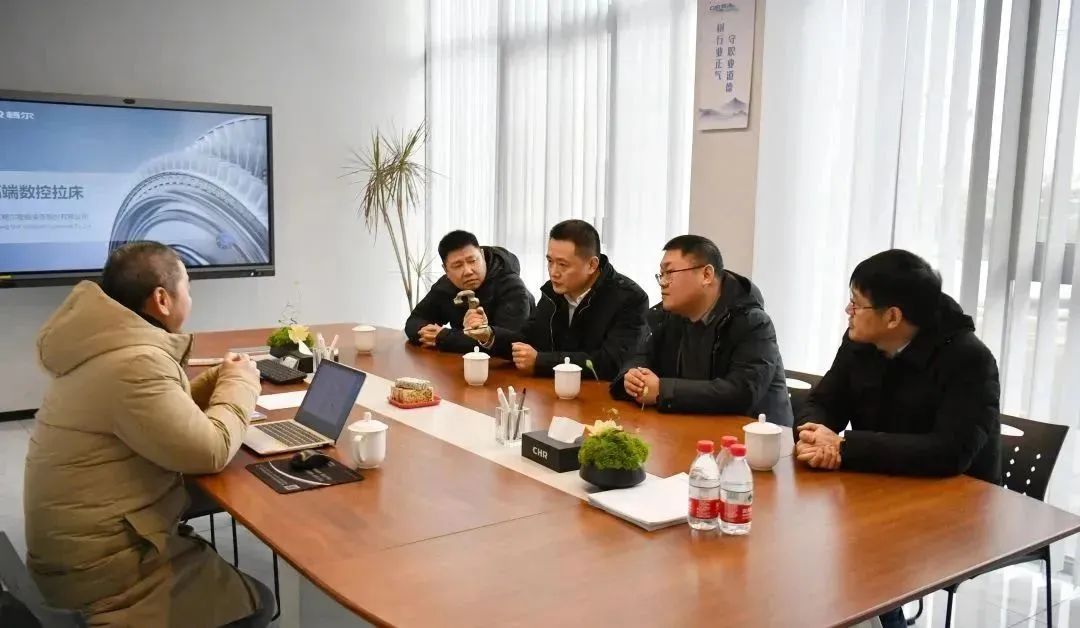 拉床,拉刀,自动化,高端拉床,专用机床,内拉床,外拉床,数控机床,自动化生产线,工业机器人