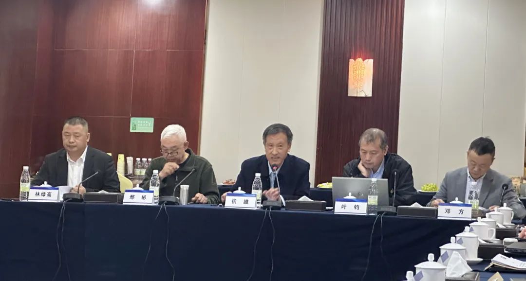 拉床,拉刀,自动化,高端拉床,专用机床,内拉床,外拉床,数控机床,自动化生产线,工业机器人