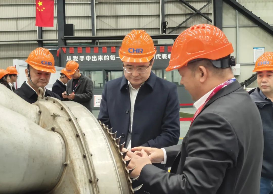 拉床,拉刀,自动化,高端拉床,专用机床,内拉床,外拉床,数控机床,自动化生产线,工业机器人