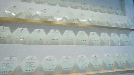 拉床,拉刀,自动化,高端拉床,专用机床,内拉床,外拉床,数控机床,自动化生产线,工业机器人