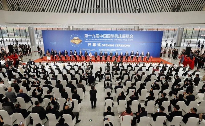 拉床,拉刀,自动化,高端拉床,专用机床,内拉床,外拉床,数控机床,自动化生产线,工业机器人